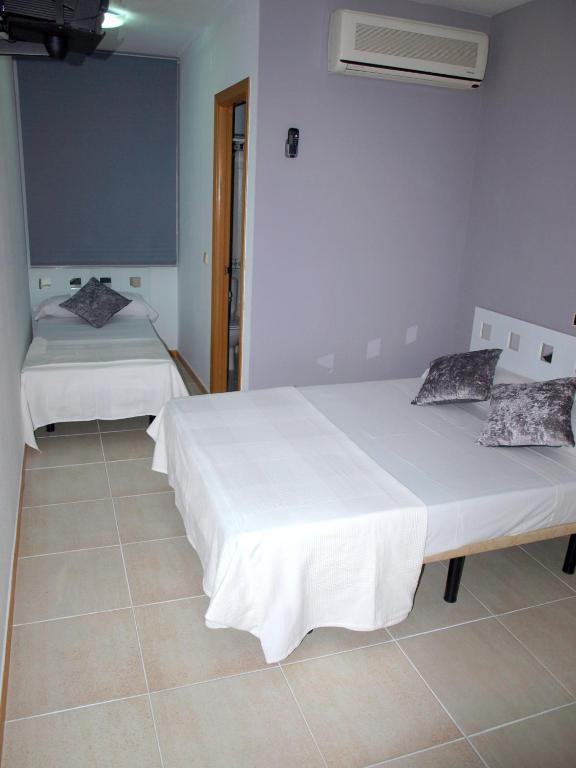 Hostal El Parque San Martín de la Vega Eksteriør bilde